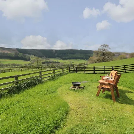 Sheep Cote Shepherds Hut *
